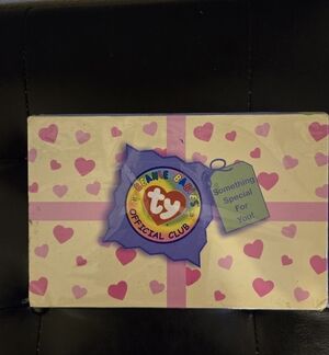 Ty Beanie Babies Heart Gift Box with Purple Accents